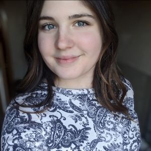 Meet your Posher, Falon